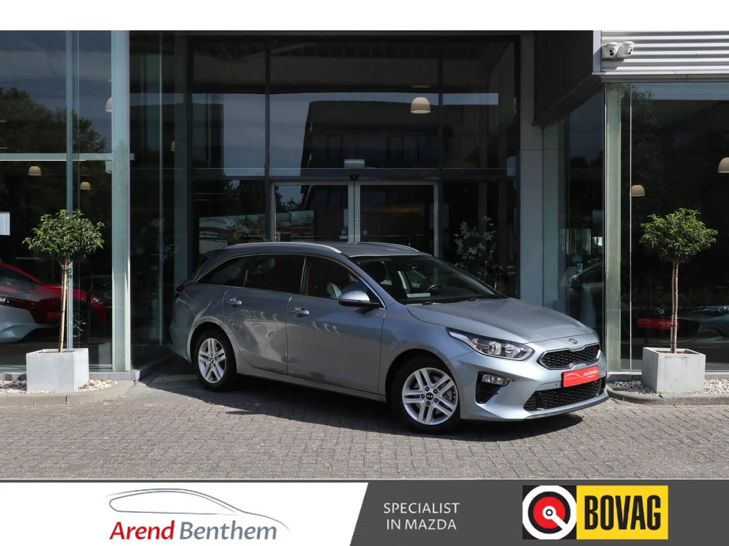 Kia Ceed Sportswagon (2021) — foto 1