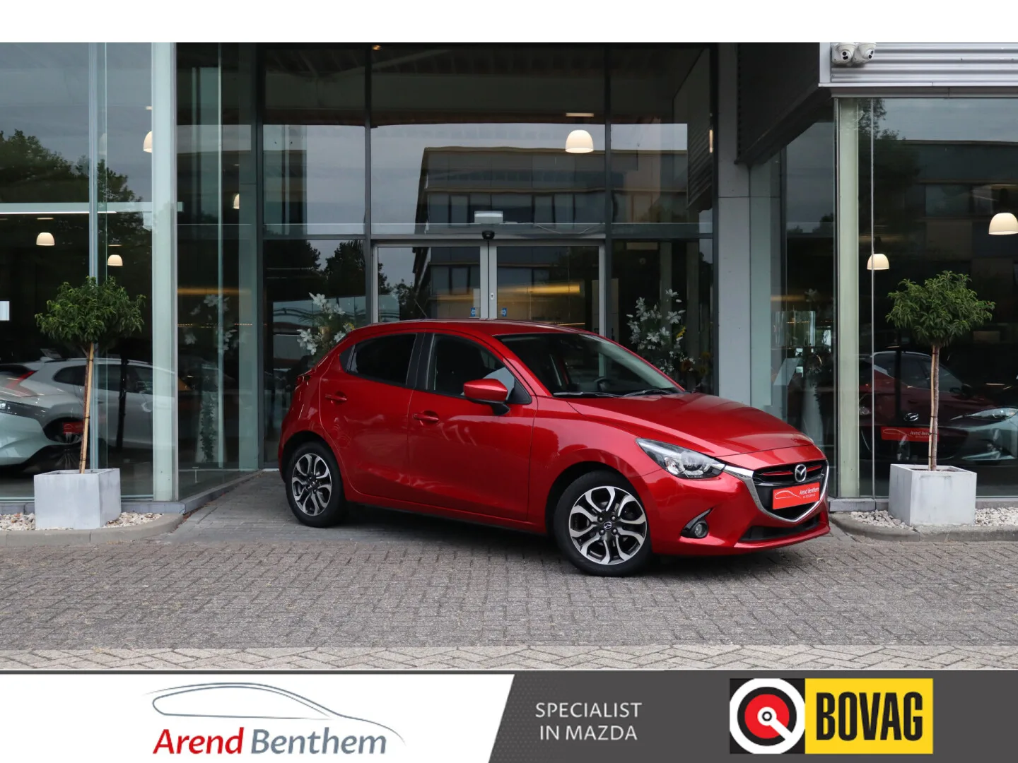 Mazda 2 (2016) — foto 1
