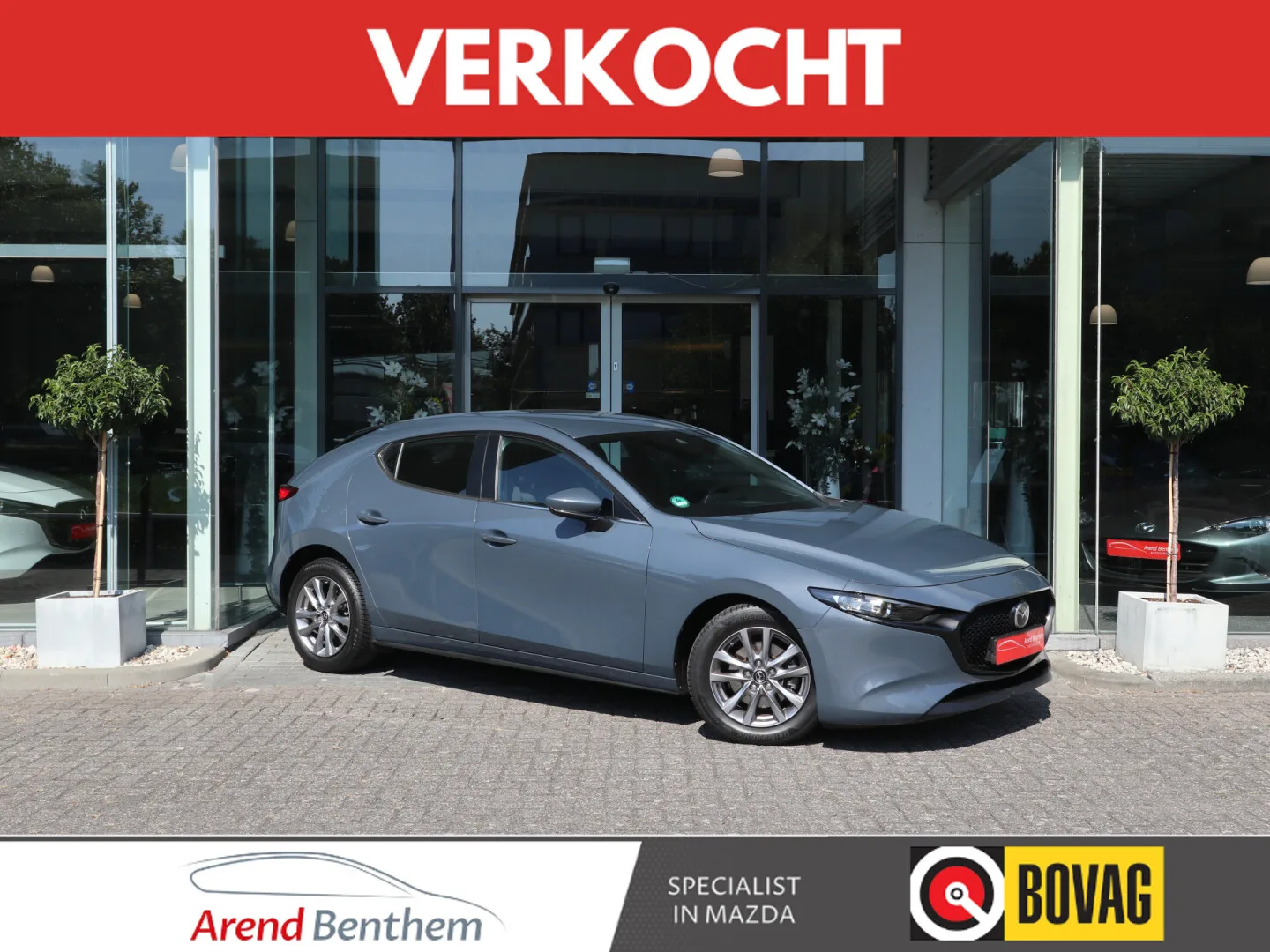 Mazda 3 (2022) — foto 1