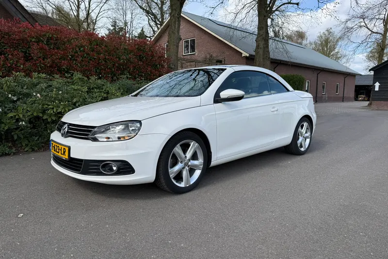 Volkswagen Eos (2011)