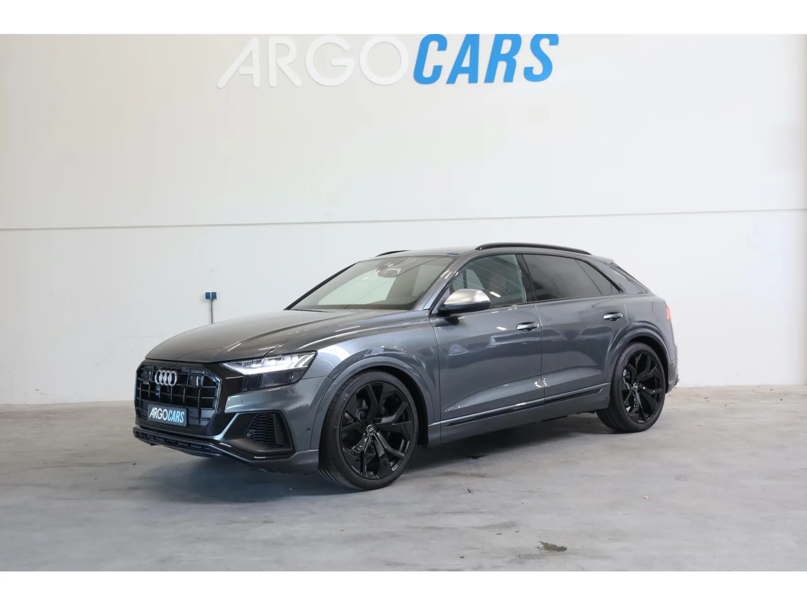 Audi Q8 (2021) — foto 1