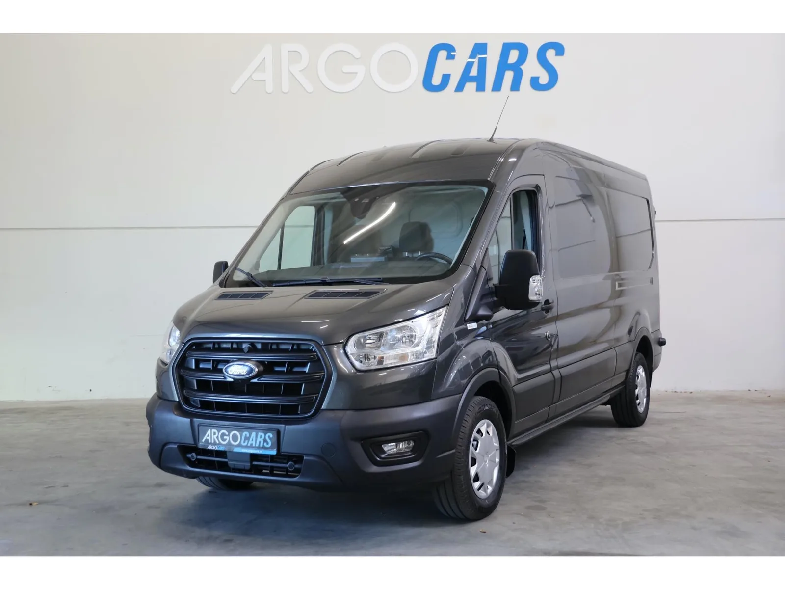 Ford Transit (2020) — foto 1