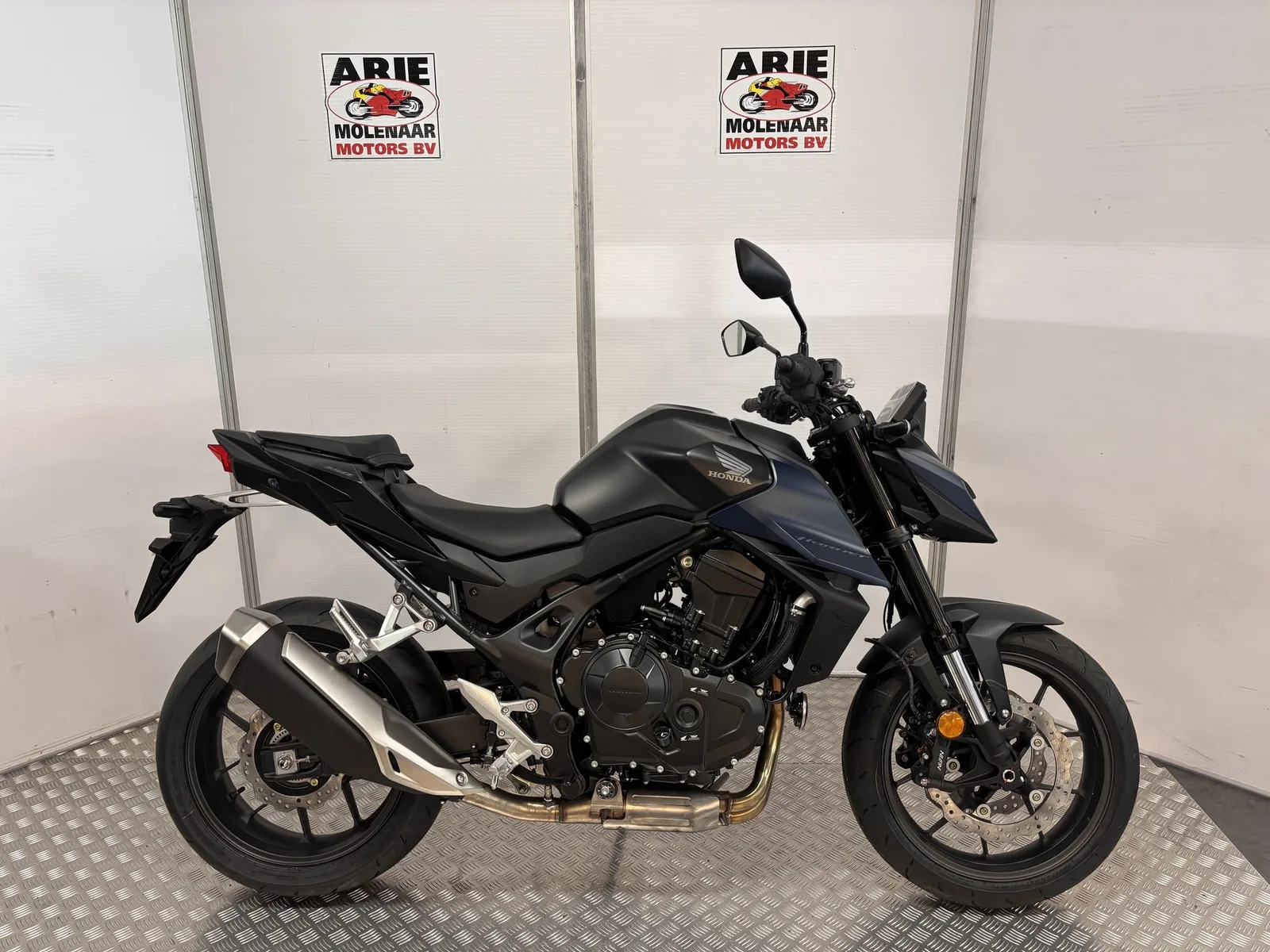 Honda CB 750 Hornet (2026) — foto 1
