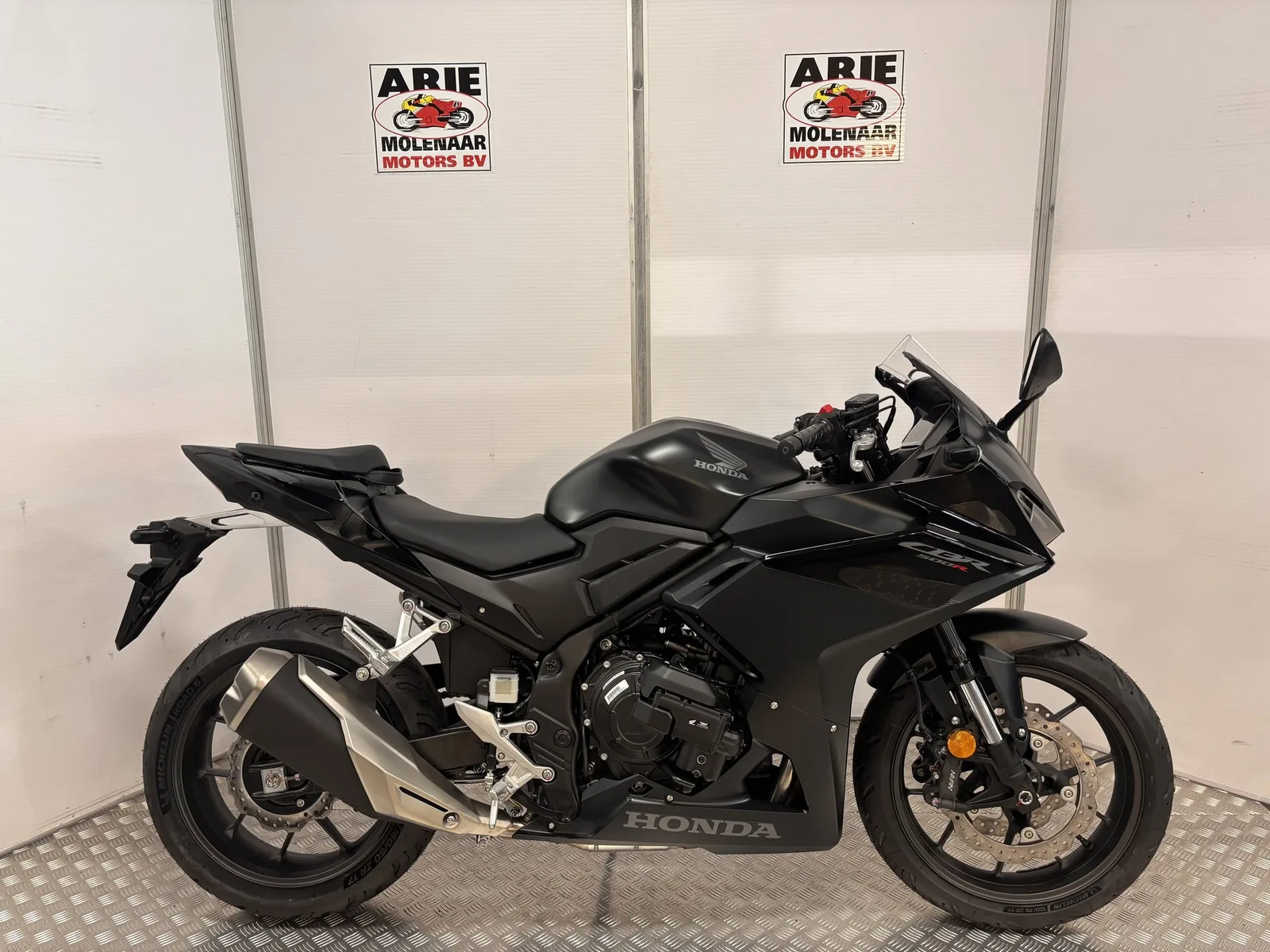 Honda CBR500R (2026) — foto 1