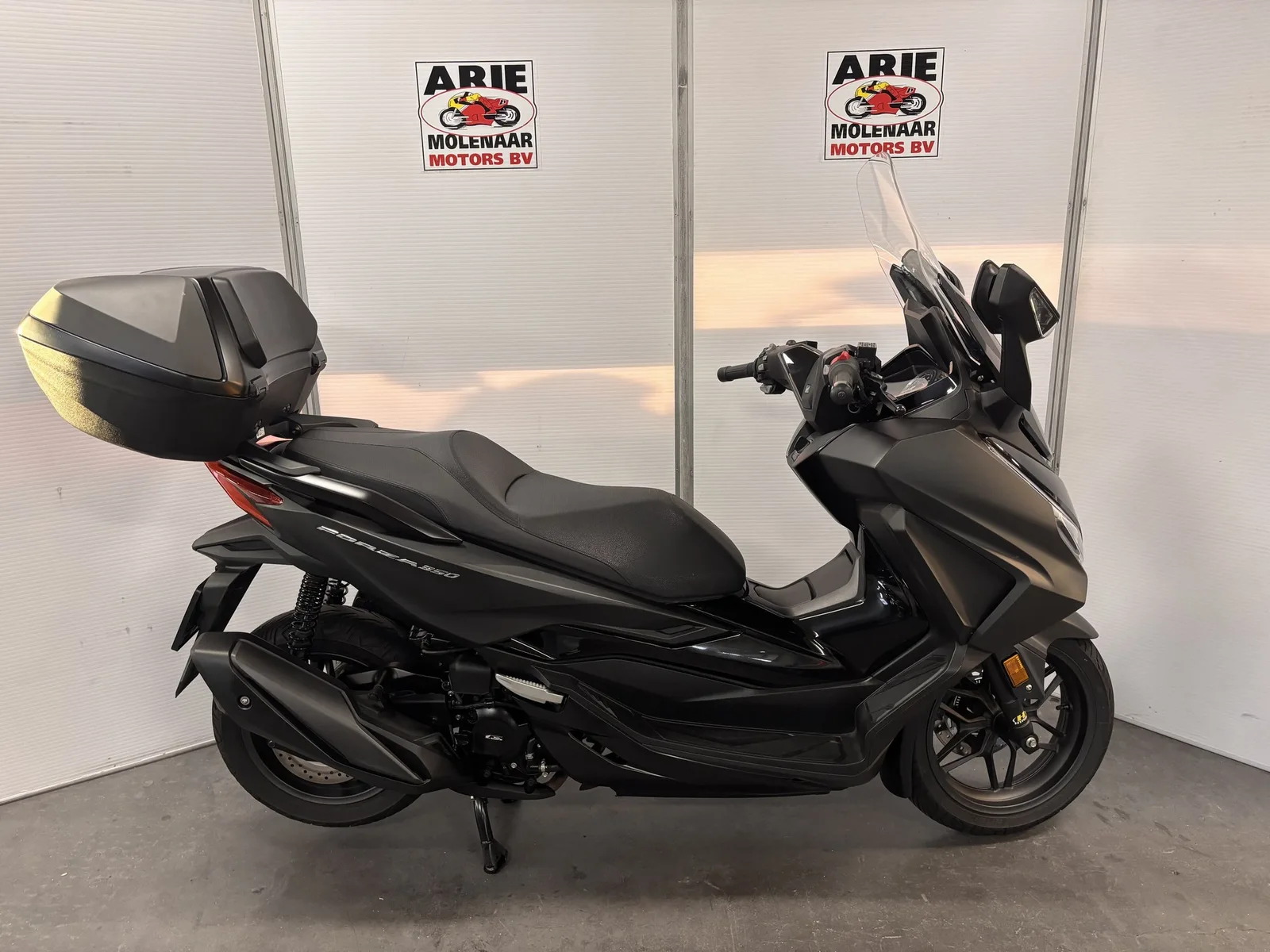 Honda NNS 350 FORZA (2024) — foto 1