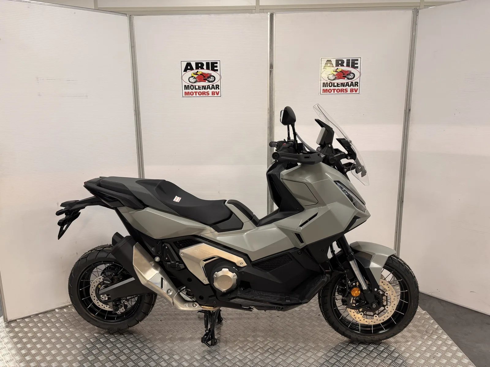 Honda X-ADV 750 (2026) — foto 1