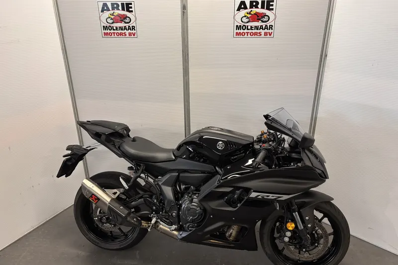 Yamaha YZF-R7 (2024)