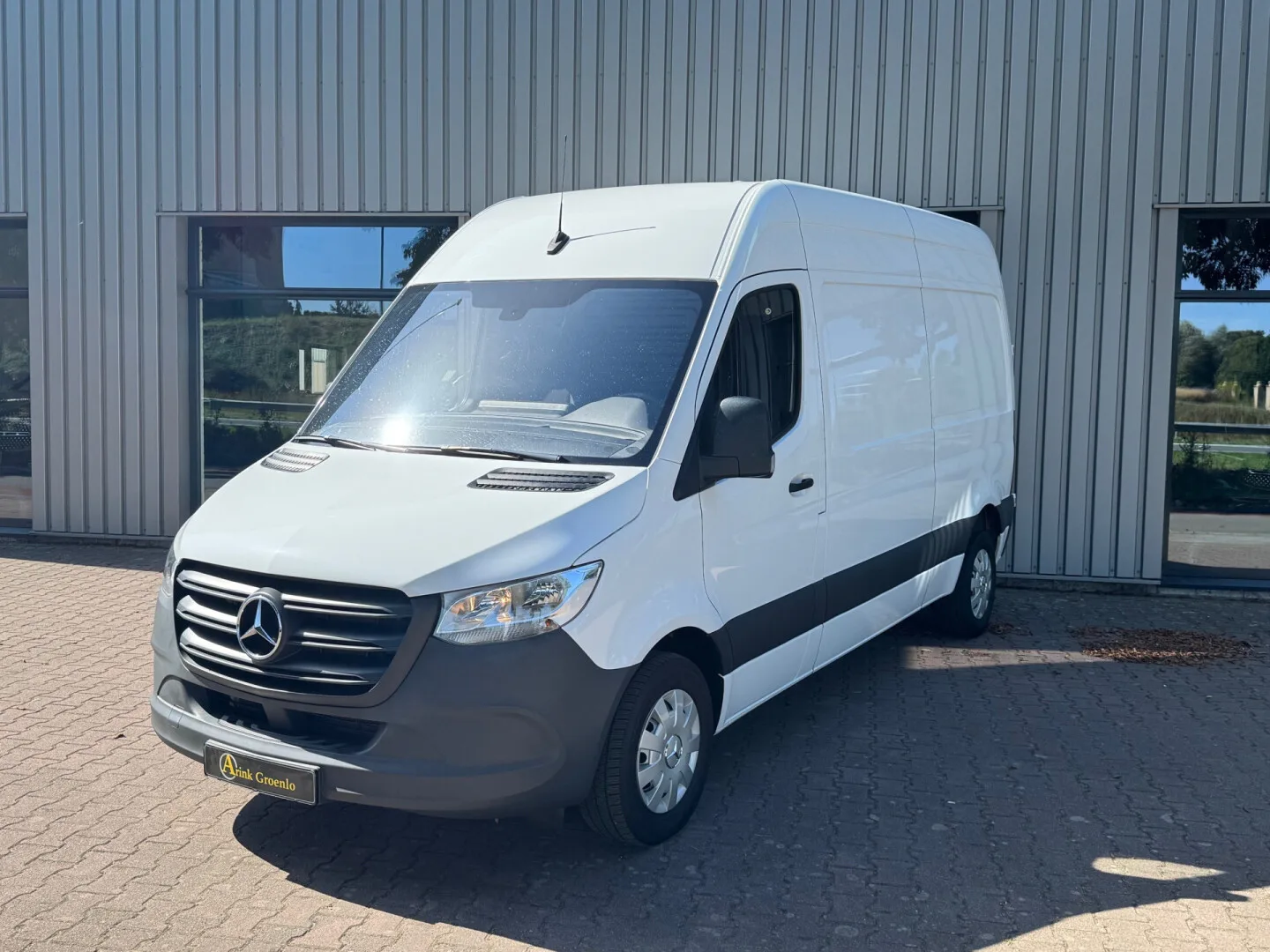 Mercedes-Benz Sprinter (2024) — foto 1