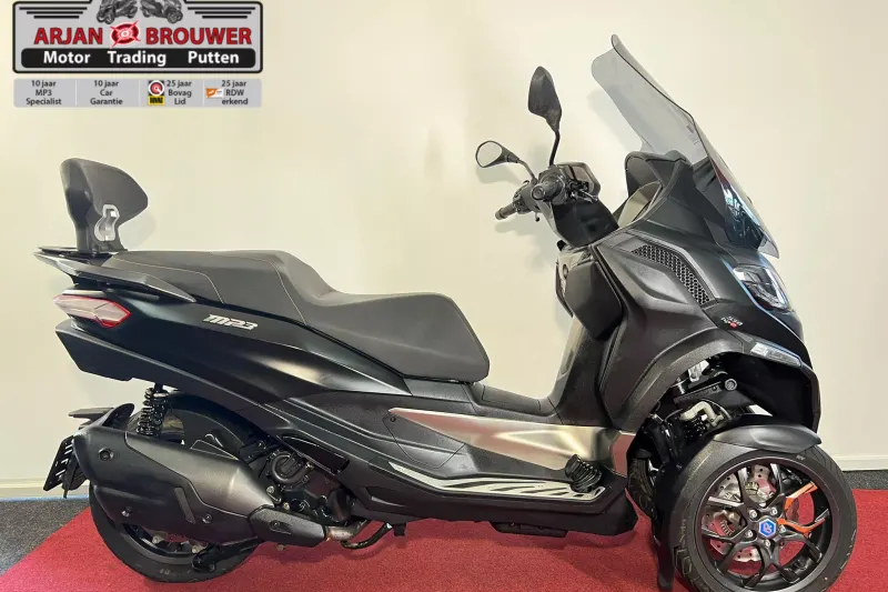 Piaggio MP3 530 HPE Exclusive (2023)