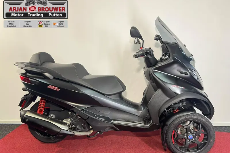 Piaggio MP3 500 (2021)