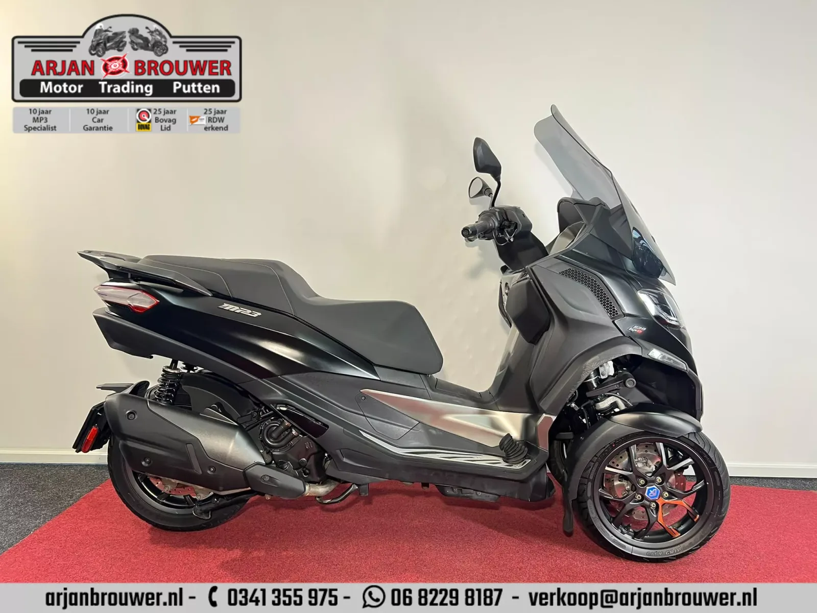 Piaggio MP3 530 HPE Exclusive (2022) — foto 1