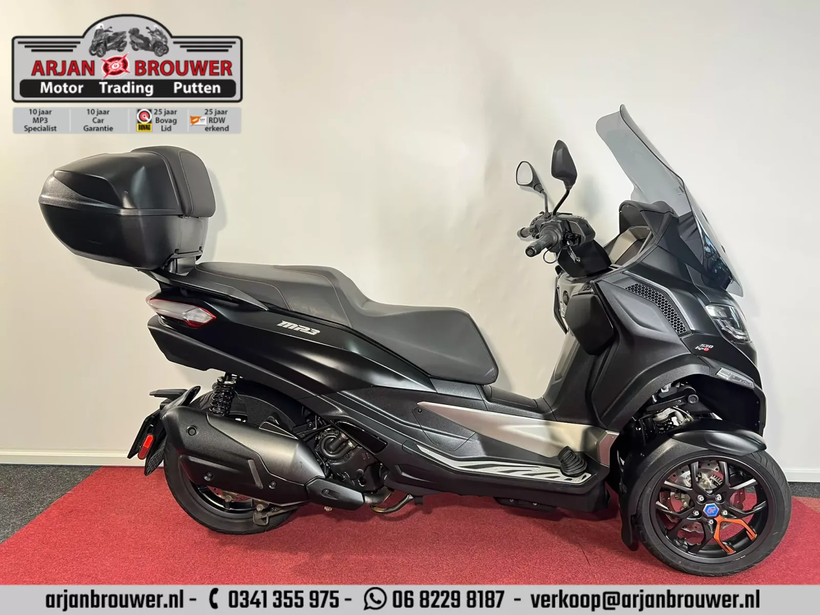 Piaggio MP3 530 HPE Exclusive (2023) — foto 1