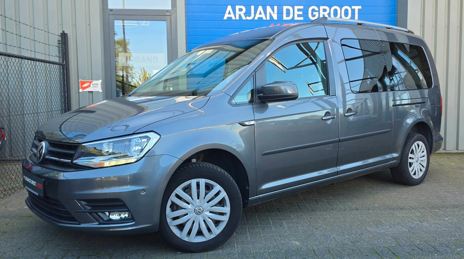 Volkswagen Caddy (2018) — foto 1
