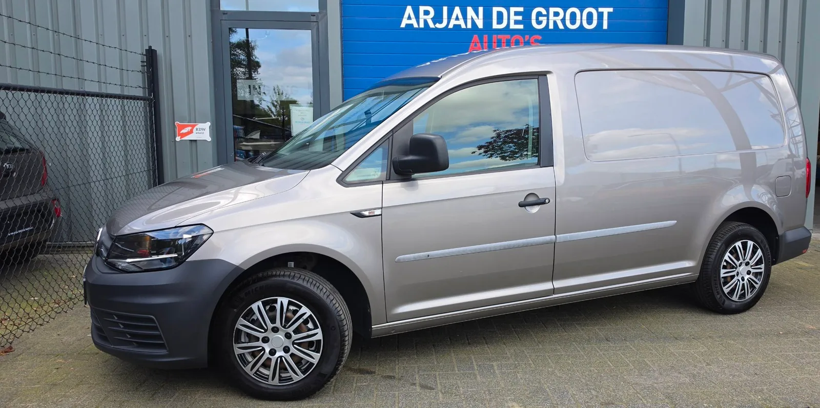Volkswagen Caddy (2018) — foto 1