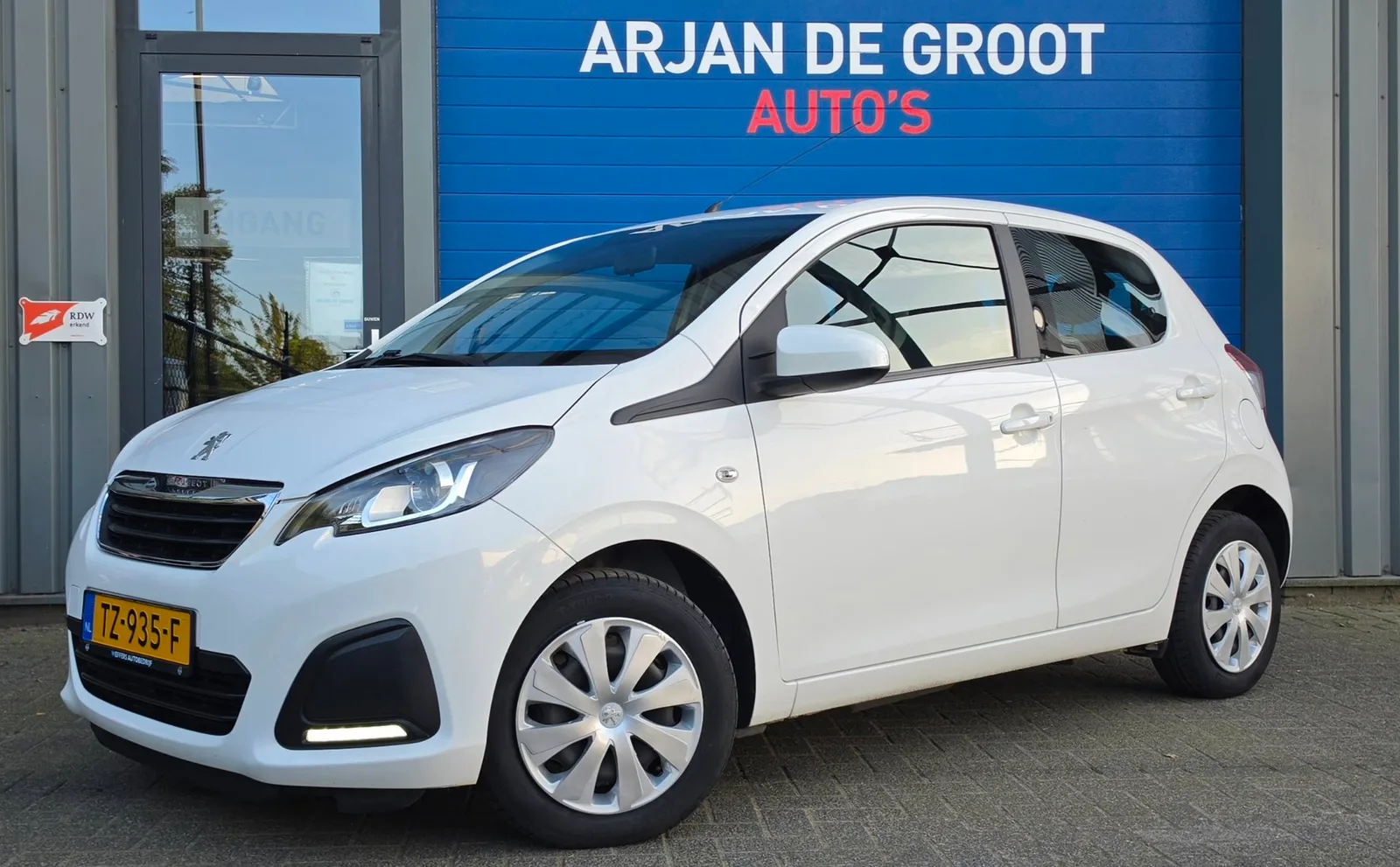 Peugeot 108 (2015) — foto 1