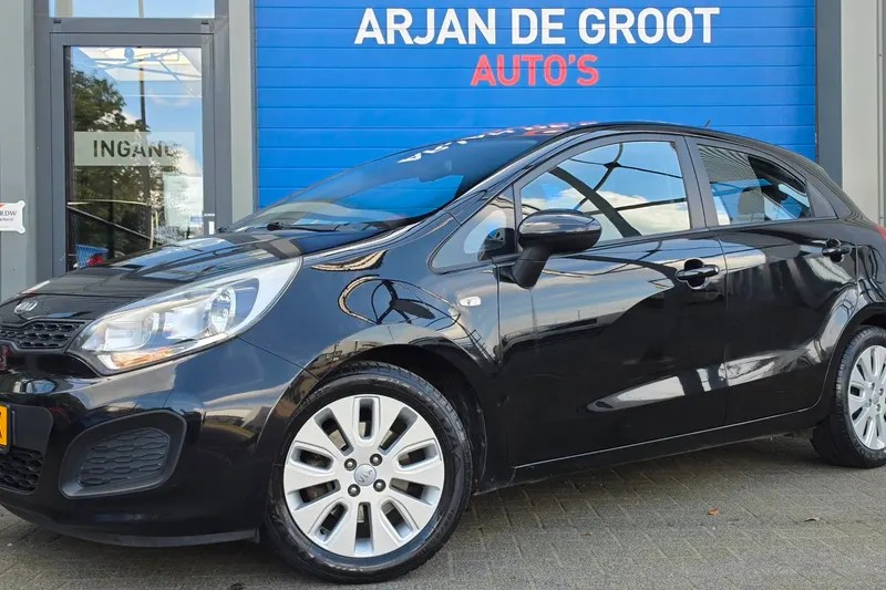 Kia Rio (2012)