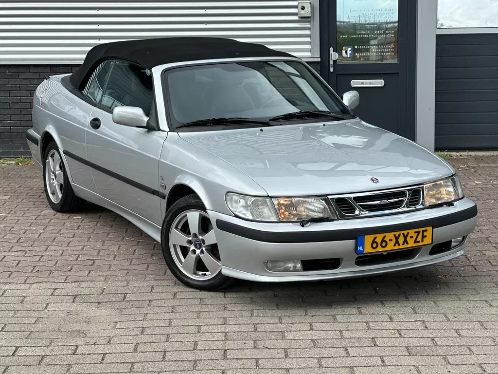 Saab 9-3 (2002) — foto 1