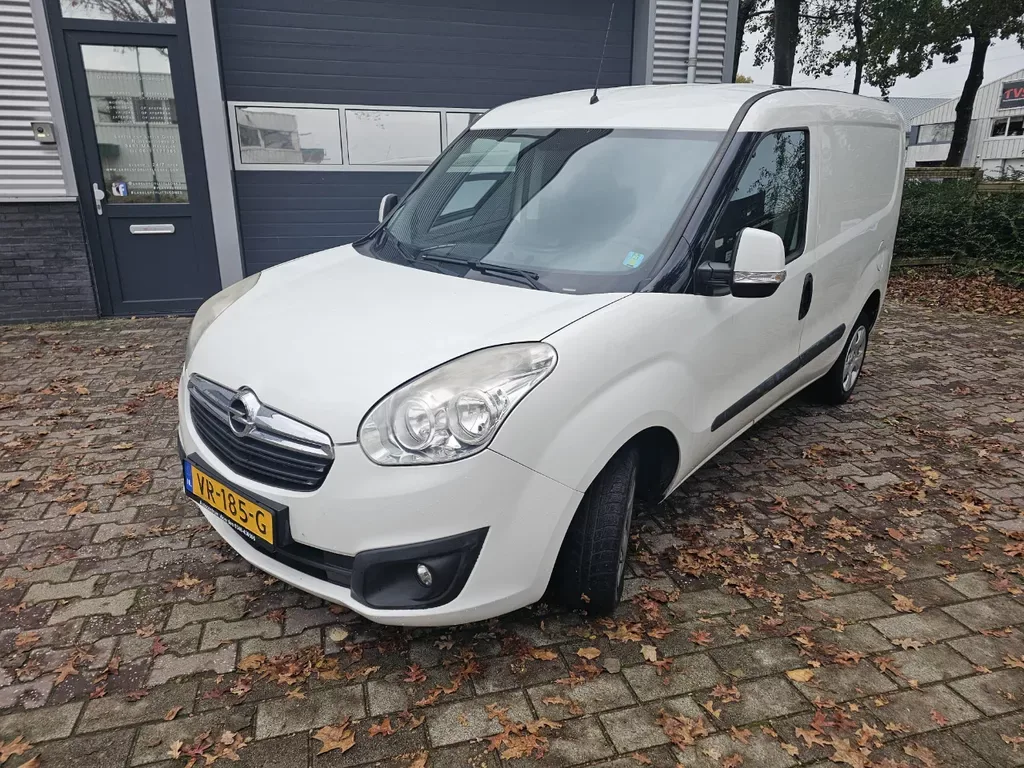 Opel Combo (2015) — foto 1