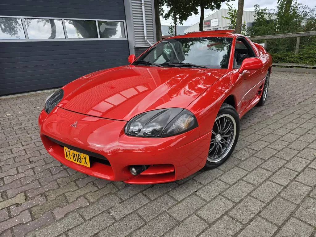 Mitsubishi 3000 GT (1999) — foto 1