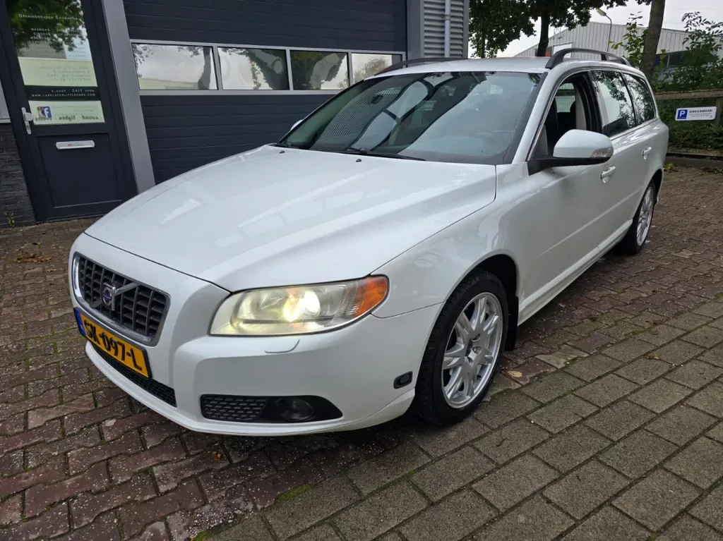 Volvo V70 (2009) — foto 1