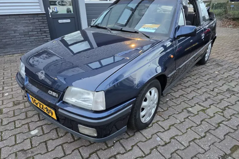 Opel Kadett (1990)