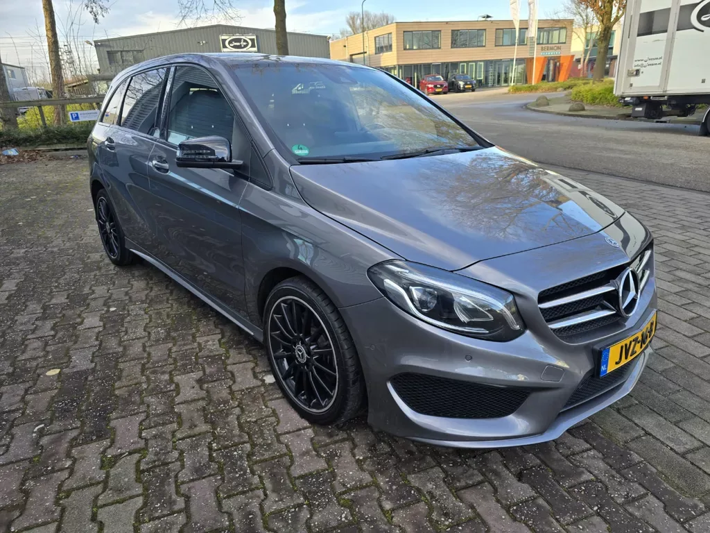 Mercedes-Benz B-Klasse (2017) — foto 1