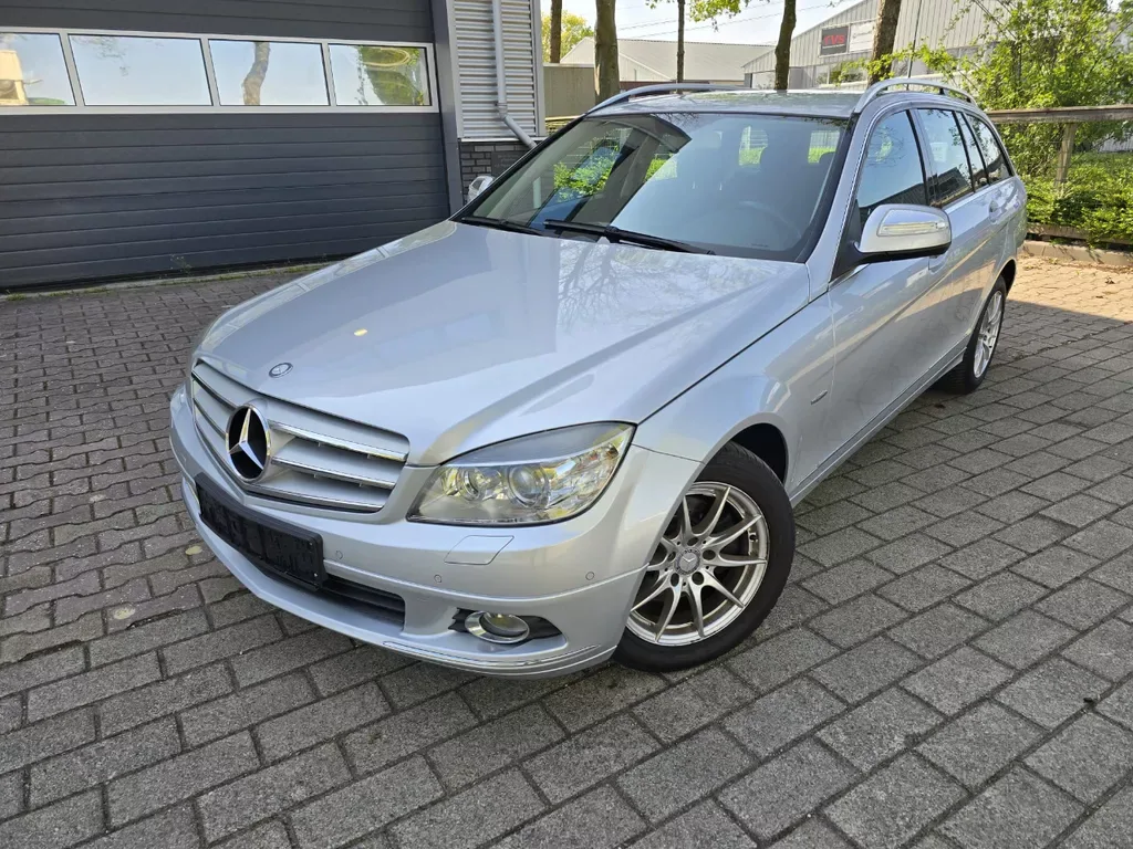 Mercedes-Benz C-Klasse (2008) — foto 1