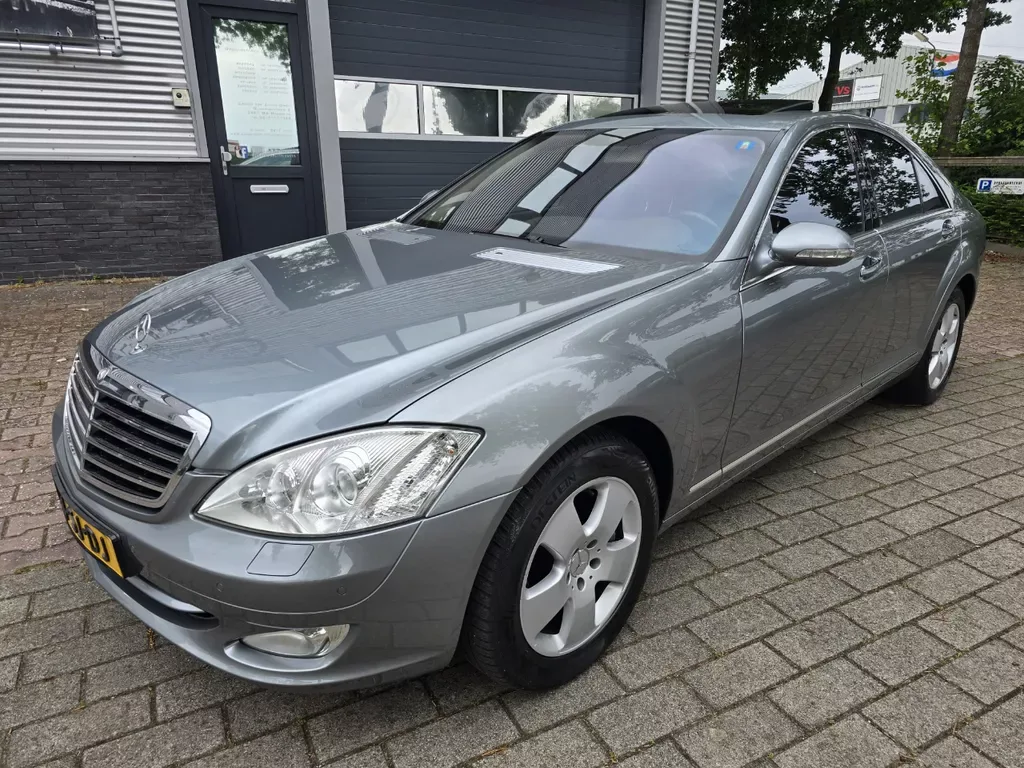 Mercedes-Benz S-Klasse (2006) — foto 1