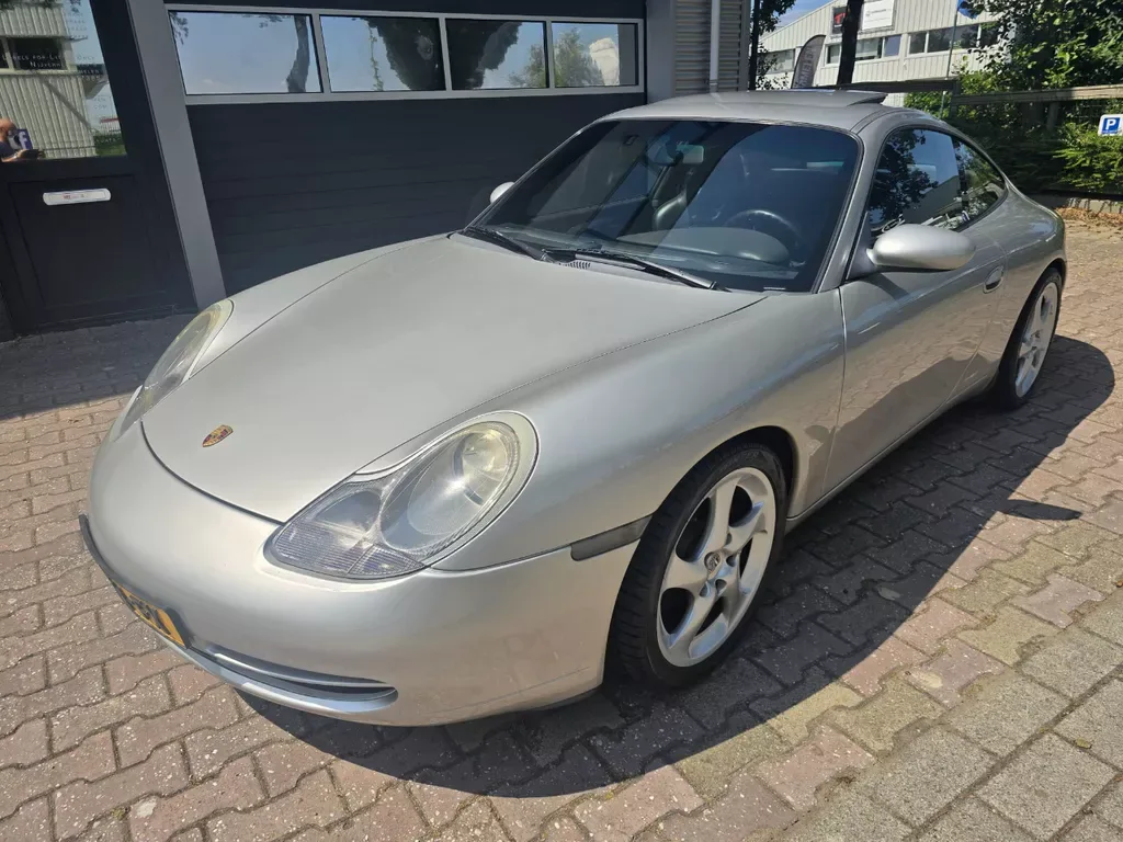 Porsche 911 (1998) — foto 1