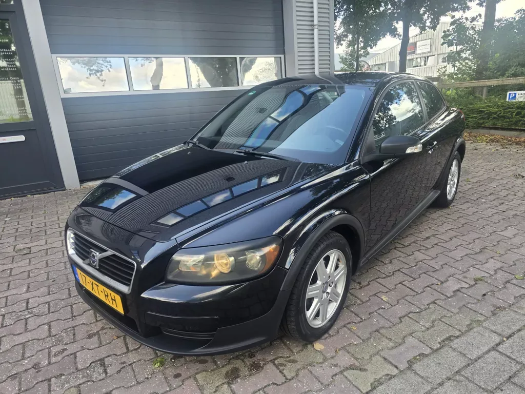 Volvo C30 (2007) — foto 1