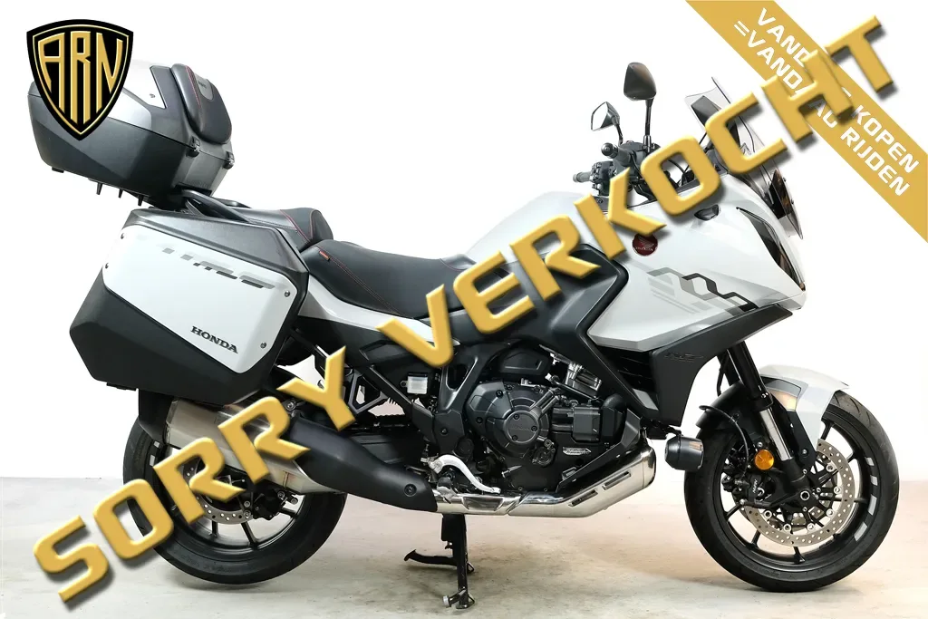 Honda NT 1100 (2024) — foto 1