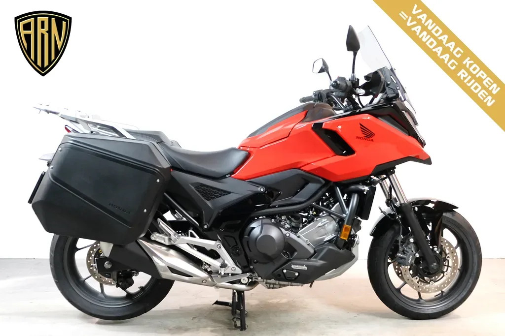 Honda NC750X (2025) — foto 1
