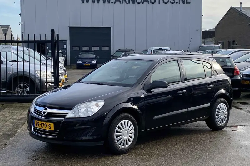 Opel Astra (2009)