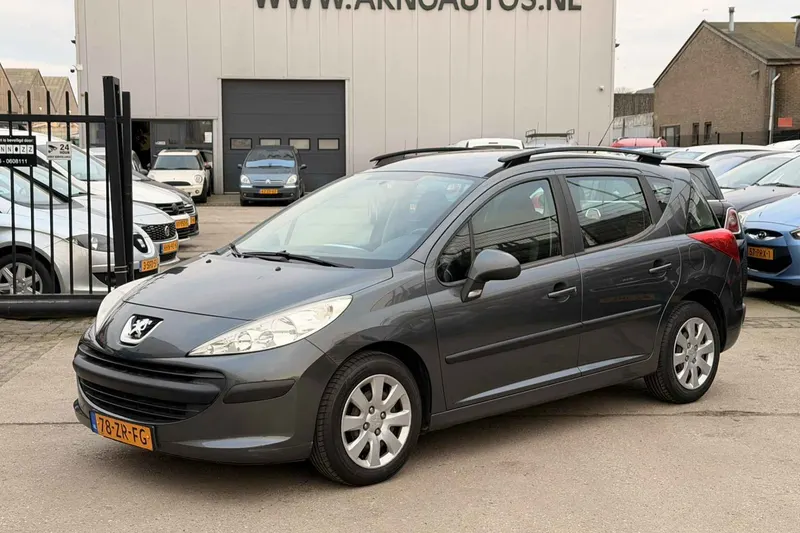 Peugeot 207 (2008)