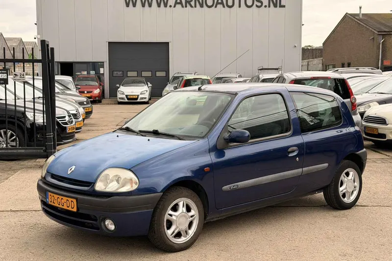 Renault Clio (2000)