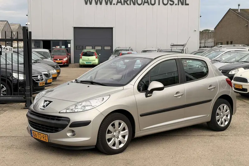 Peugeot 207 (2006)