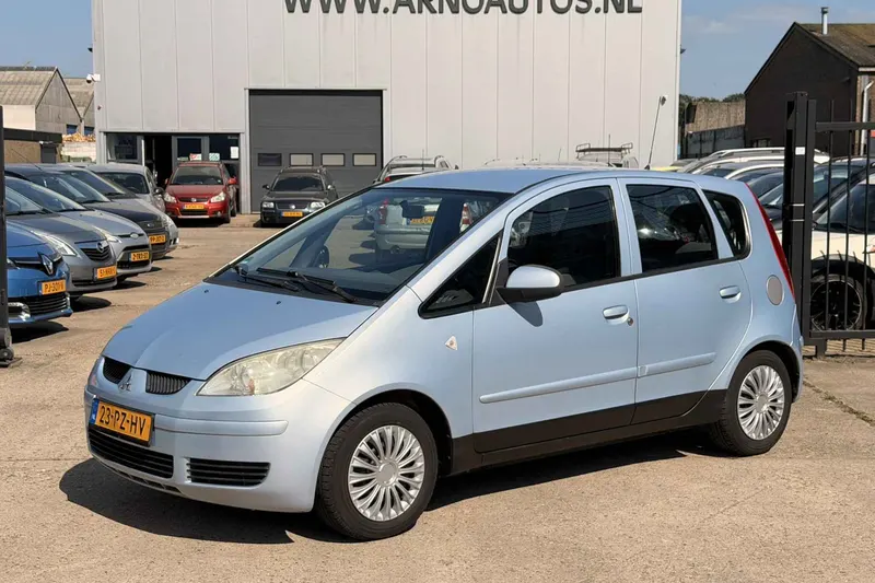Mitsubishi Colt (2005)