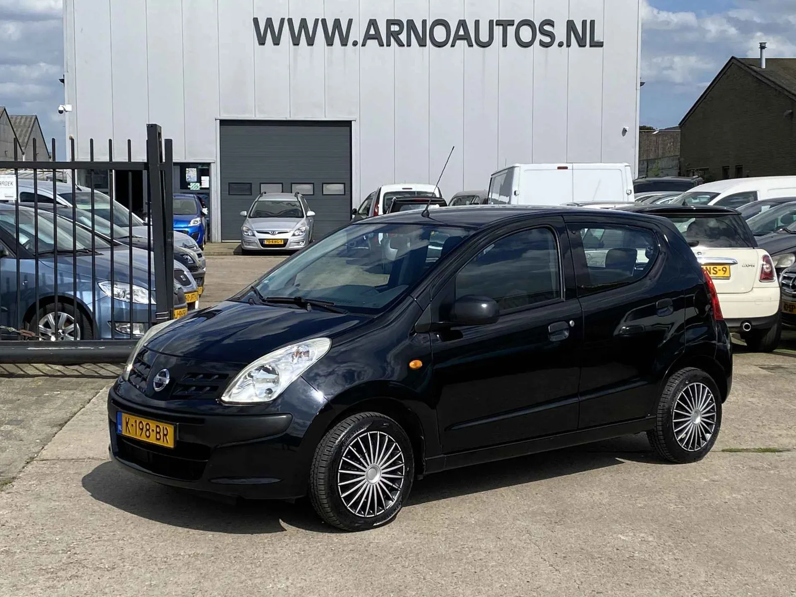 Nissan Pixo (2011) — foto 1