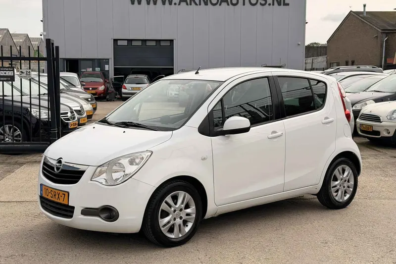 Opel Agila (2011)