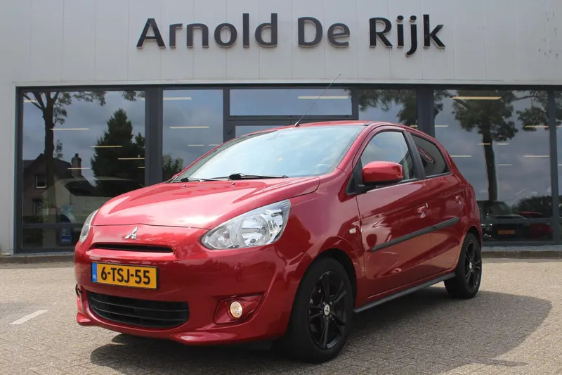 Mitsubishi Space Star (2014)