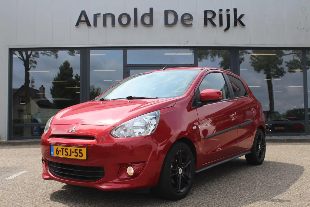 Mitsubishi Space Star (2014) — foto 1