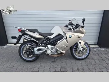 BMW F 800 ST (2010) — foto 1