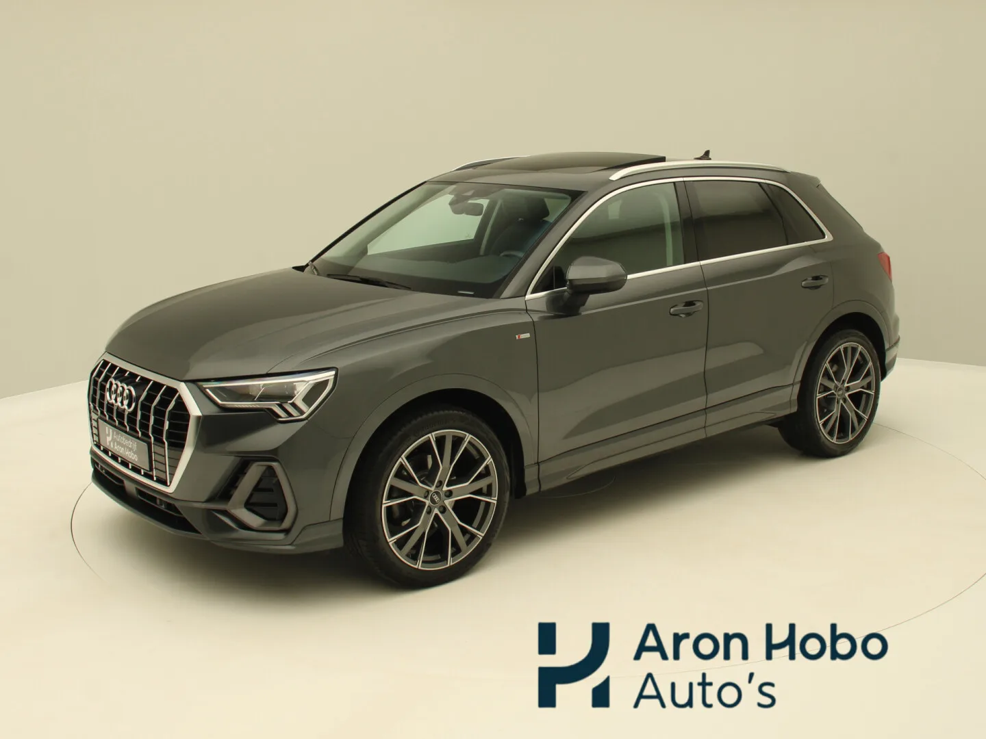 Audi Q3 (2021) — foto 1