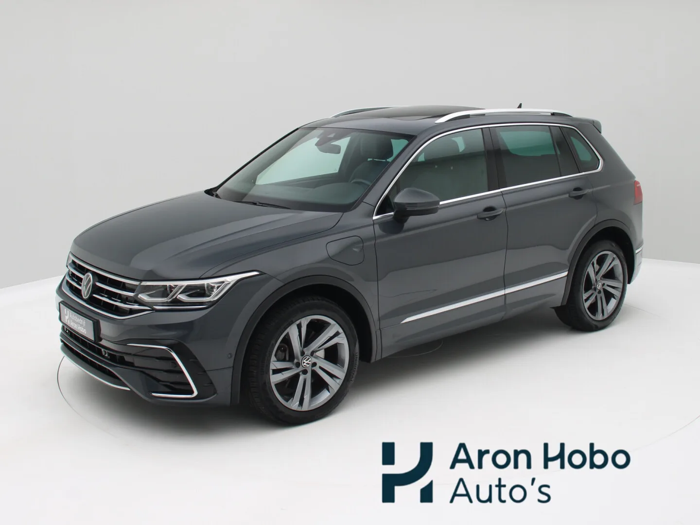 Volkswagen Tiguan (2022) — foto 1