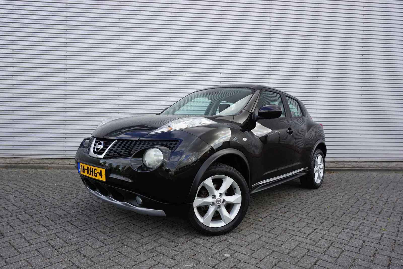 Nissan Juke (2011) — foto 1