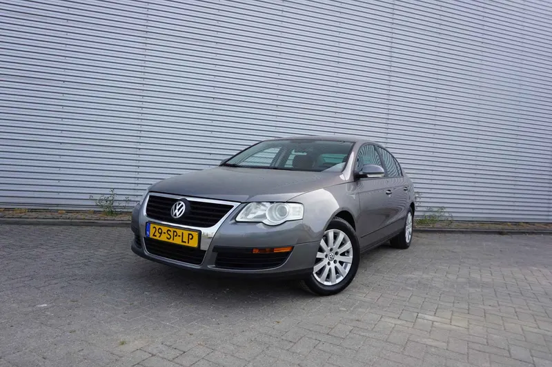 Volkswagen Passat (2006)