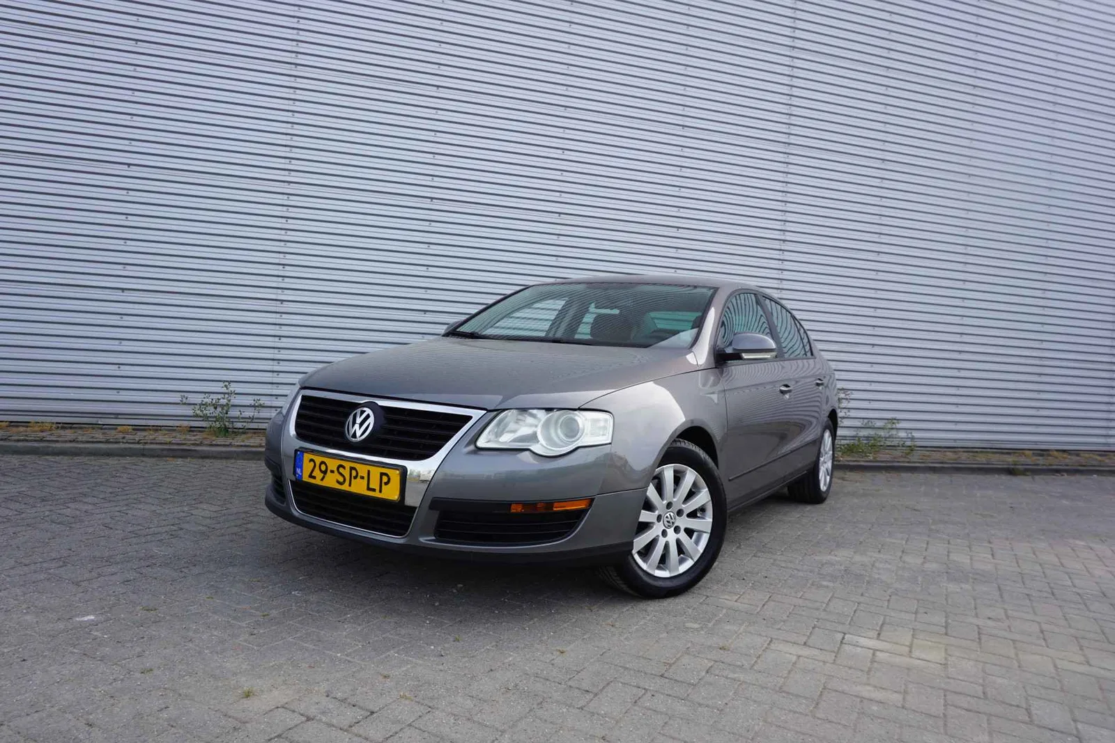Volkswagen Passat (2006) — foto 1