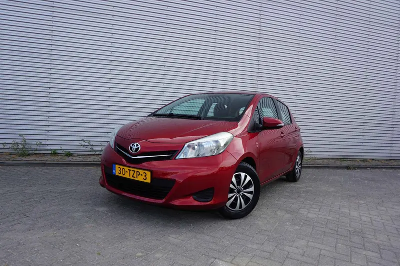 Toyota Yaris (2012)