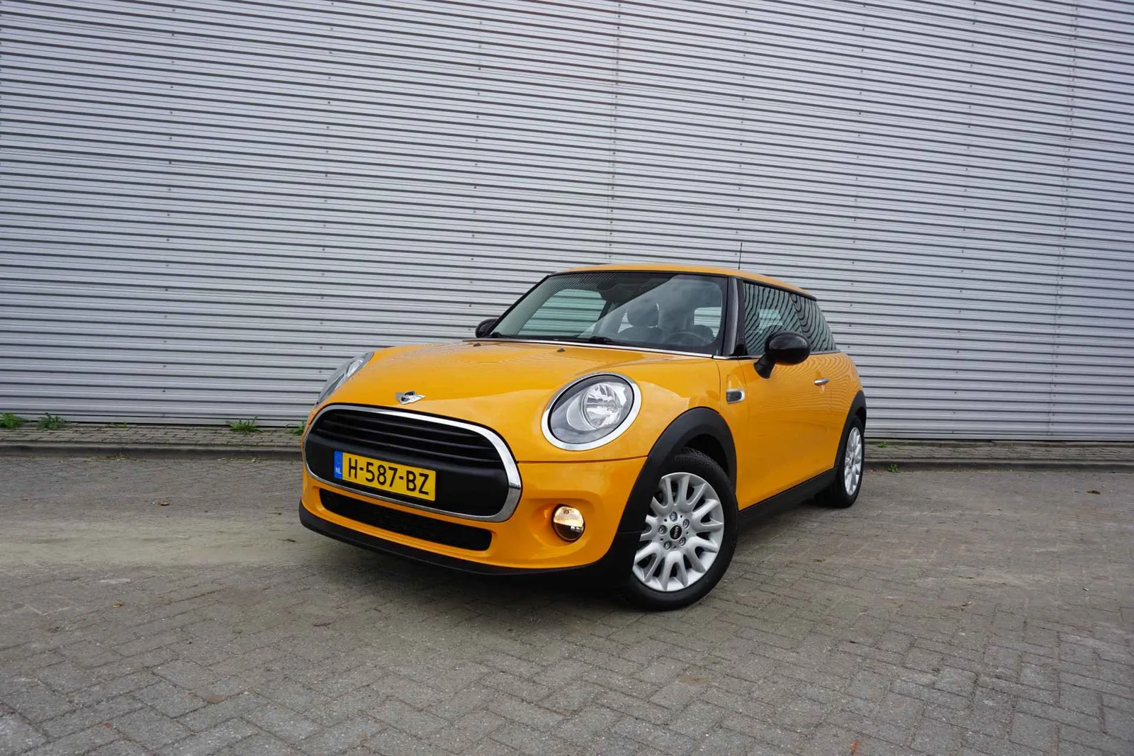 MINI Cooper (2016) — foto 1