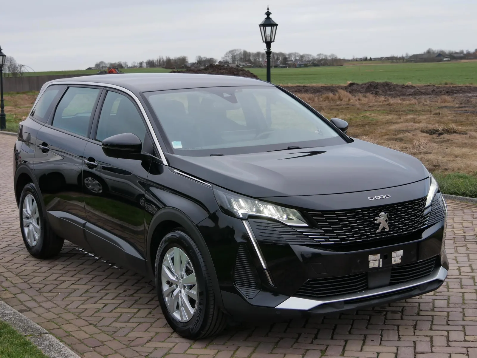 Peugeot 5008 (2021) — foto 1
